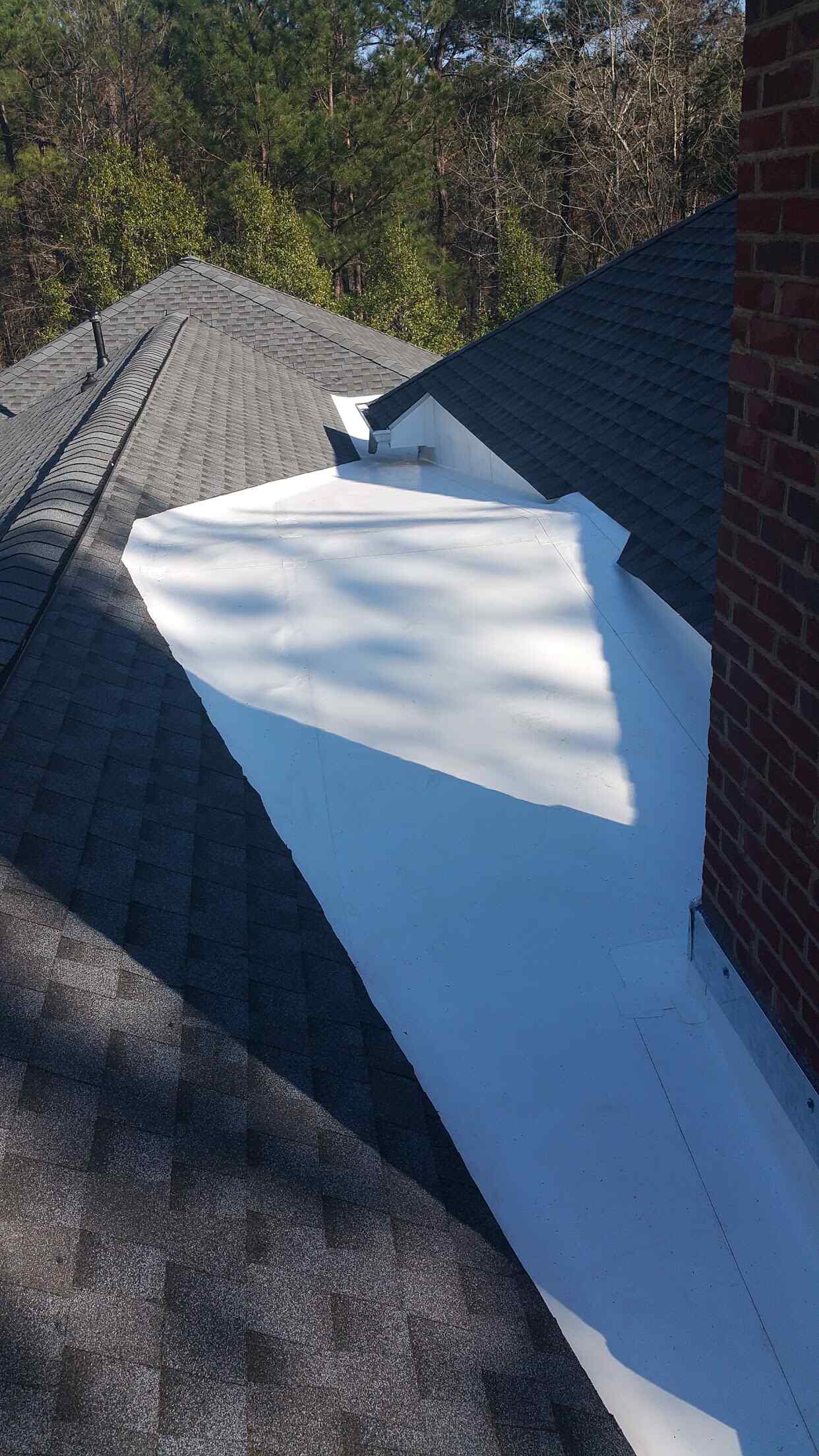White TPO membrane for low-slope drainage